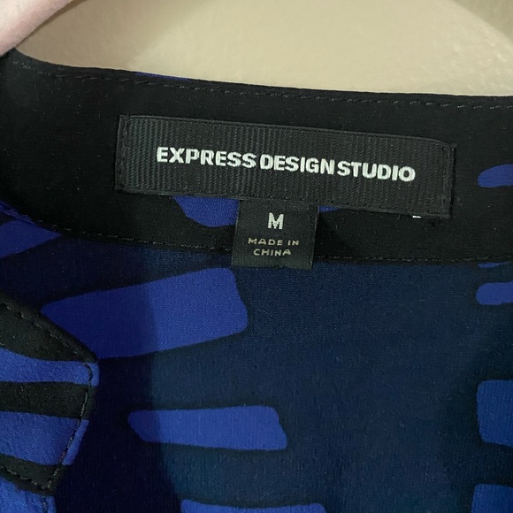 Express Ruffle Top - Picture 3 of 5